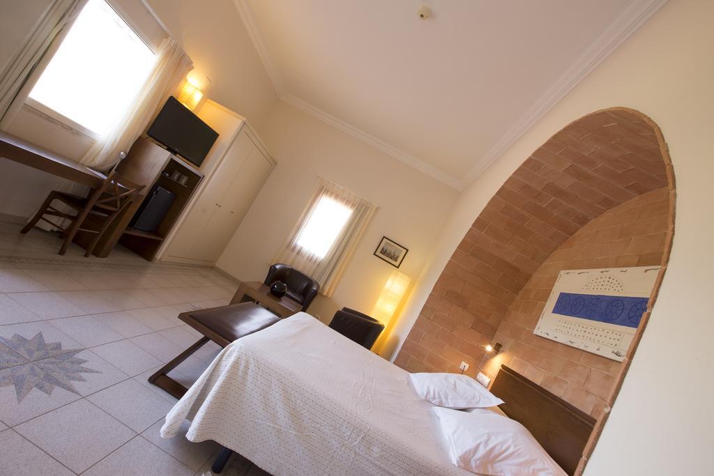Hotel Cal Naudi Les Cases d'Alcanar Esterno foto